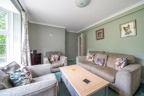 17 Bannisters Road, Guildford, GU2 7RA