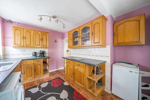17 Bannisters Road, Guildford, GU2 7RA