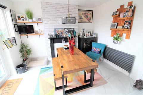 56 Erith Road, Bexleyheath, DA7 6BN