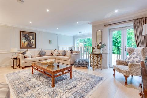 Lock House, 2 Beechwood Drive, Marlow, SL7 2DJ
