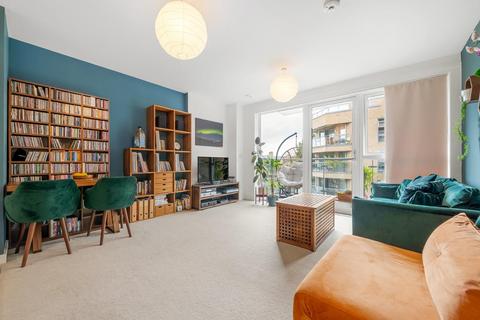 2 bedroom flat for sale, Loughborough Park, SW9