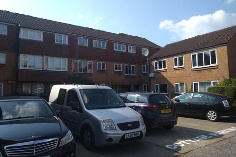 2 bedroom apartment to rent, Rose Street,  Wokingham,  RG40