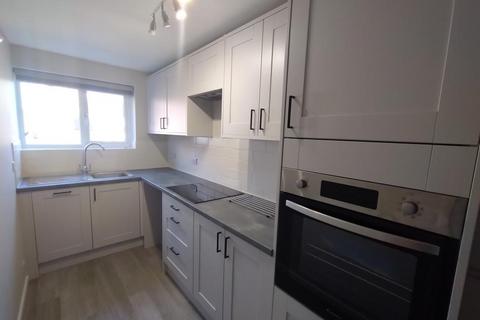 2 bedroom apartment to rent, Rose Street,  Wokingham,  RG40