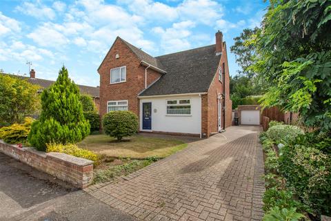 4 bedroom detached house for sale, Trapham Road, Maidstone