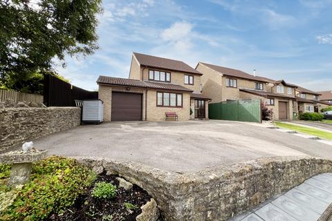 4 bedroom detached house for sale, Naisholt Road, Shepton Mallet, BA4