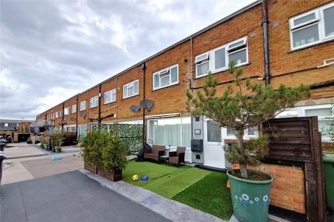 3 bedroom terraced house for sale, Greywell Road, Havant, Hampshire, PO9