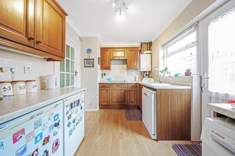 31 Evelyn Avenue, Ruislip, HA4 8AR