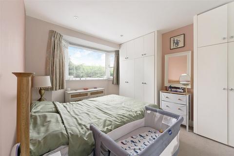 43 Grove Road, London, SW19 1BJ