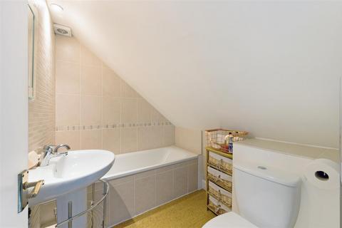 43 Grove Road, London, SW19 1BJ