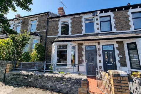 3 bedroom terraced house for sale, Court Road, Barry, The Vale Of Glamorgan. CF63 4EW