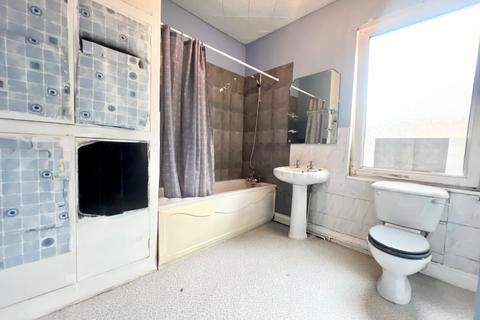 1 bedroom end of terrace house for sale, Blenheim Avenue, Barnsley