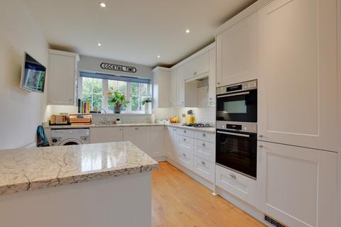 5 bedroom detached house for sale, Temple Way, Heybridge