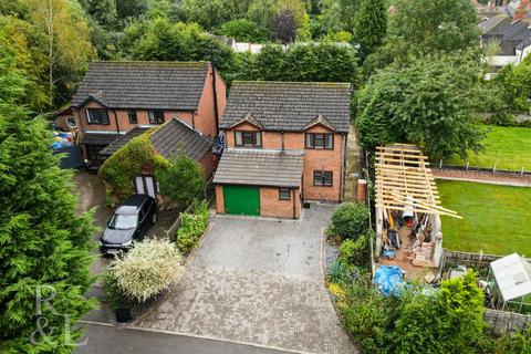 3 bedroom detached house for sale, Park Road, Moira