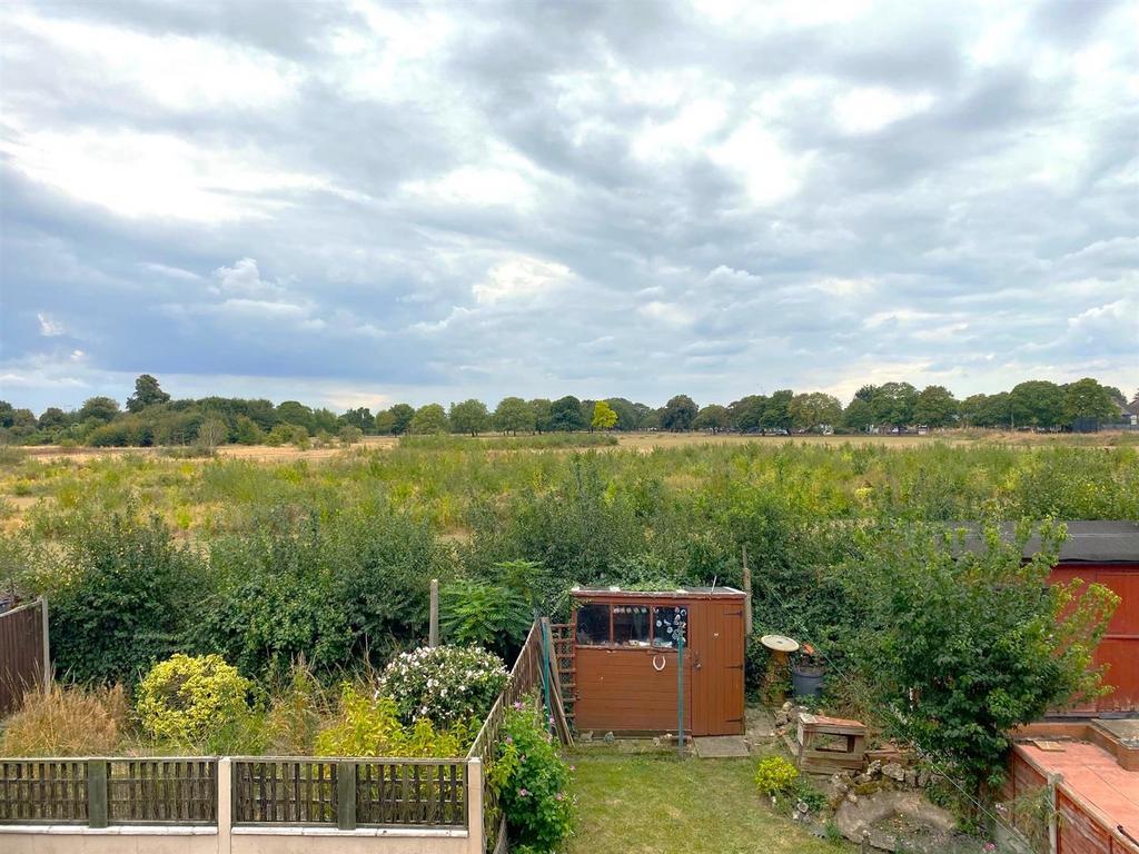 Wren Road, Dagenham 3 bed terraced house for sale £400,000
