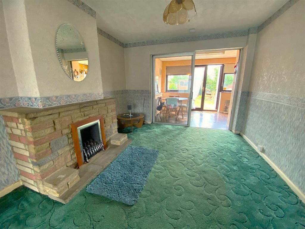 Wren Road, Dagenham 3 bed terraced house for sale £400,000