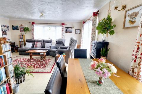 3 bedroom park home for sale, New Square, Dome Caravan Park, Hockley