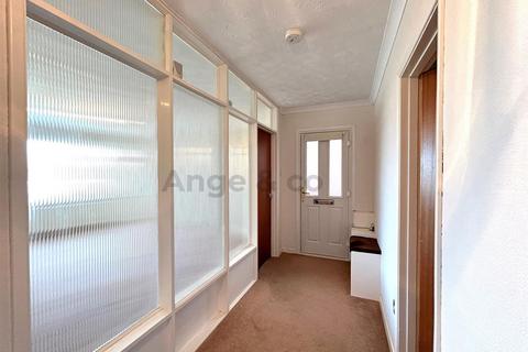 2 bedroom detached bungalow for sale, Claydon Drive, Lowestoft, NR32