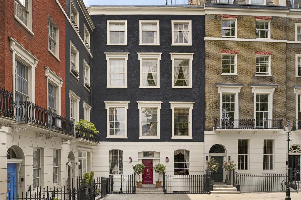 Connaught Square, Hyde Park, London W2 6 bed house for sale £8,500,000