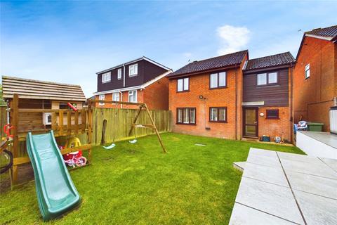 4 bedroom detached house for sale, Bainbridge Road, Calcot, Reading, Berkshire, RG31