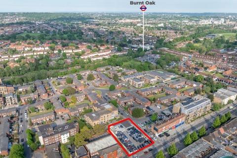 undefined, Broadway, Edgware HA8