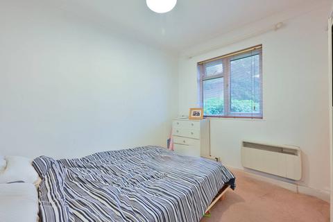 1 bedroom flat for sale, Dairymans Walk, Guildford, GU4