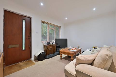 1 bedroom flat for sale, Dairymans Walk, Guildford, GU4