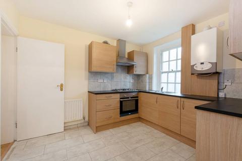 2 bedroom flat to rent, Albion Avenue, Clapham, London, SW8