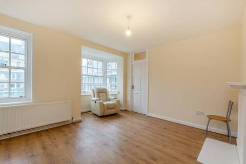 2 bedroom flat to rent, Albion Avenue, Clapham, London, SW8