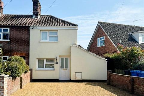 2 bedroom end of terrace house for sale, High Street, Kessingland, NR33