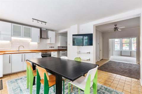 4 bedroom terraced house for sale, Richmond Avenue, Wimbledon Chase SW20