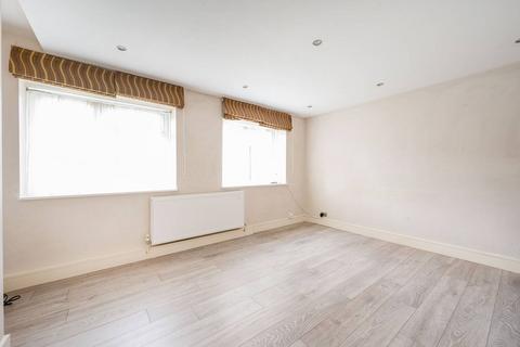 2 bedroom flat to rent, Rosemont Road, Acton, London, W3