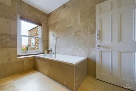 East Acridge House East Acridge, Barton-upon-humber, DN18 5HH