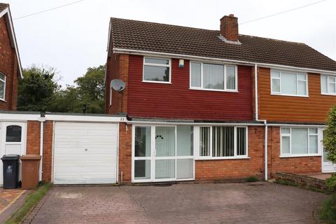 3 bedroom semi-detached house to rent, Whitehouse Way, Aldridge