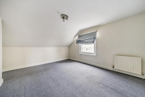 3 bedroom flat for sale, Avenue Crescent, Acton