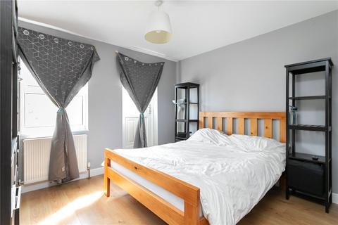 2 bedroom apartment for sale, Houghton Close, London, E8