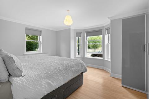76 Abbey Road, Cambridge, CB5 8HQ