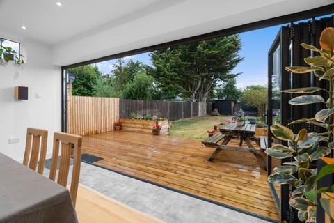 12 Lovell Road, Cambridge, CB4 2QR