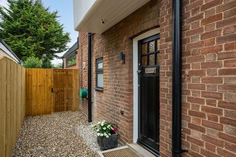 12 Lovell Road, Cambridge, CB4 2QR