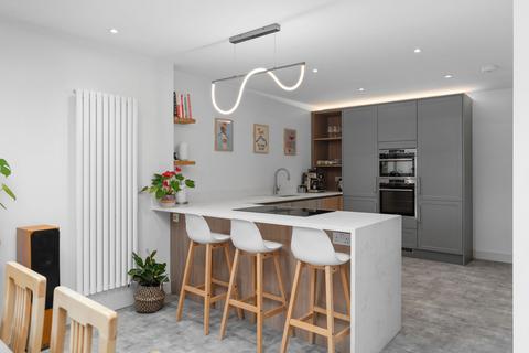 12 Lovell Road, Cambridge, CB4 2QR