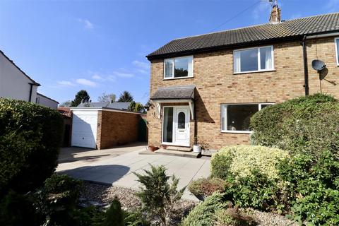 4 bedroom semi-detached house for sale, Spring Road, Market Weighton, York