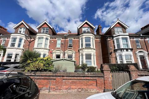 2 bedroom apartment to rent, 47 Salisbury Road, Southsea