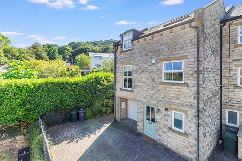 4 bedroom townhouse for sale, Hollingwood Park, Ilkley LS29