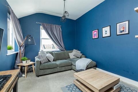 1 bedroom flat for sale, Sheen Lane, East Sheen, SW14