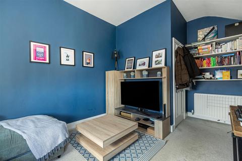 1 bedroom flat for sale, Sheen Lane, East Sheen, SW14