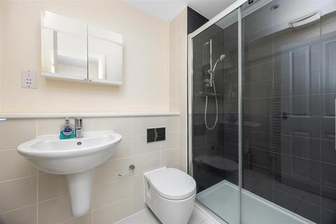 4 bedroom terraced house for sale, Sargent Way, Broadbridge Heath RH12