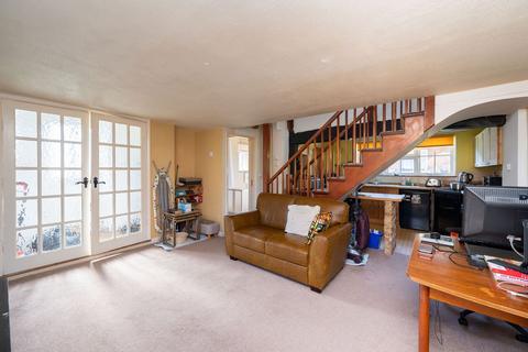 3 bedroom terraced house for sale, Station Road, Horsham, RH13