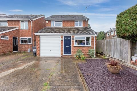 3 bedroom detached house for sale, Springfield Park, Maidenhead SL6