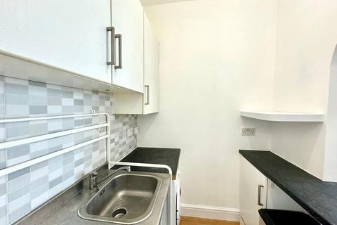 Studio for sale, Buxton Road, Willesden Green, NW2