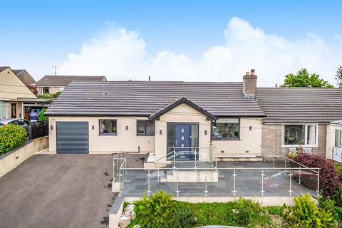 3 bedroom semi-detached bungalow for sale, 8 Silver Howe Close, Kendal, LA9 7NW