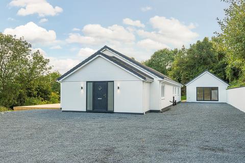 4 bedroom detached house for sale, Rhiew Revel Lane, Oswestry SY10